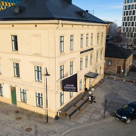 Livin Station Hotel Örebro Extérieur photo